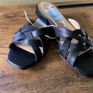 Naturalizer Black Crisscross Sandals